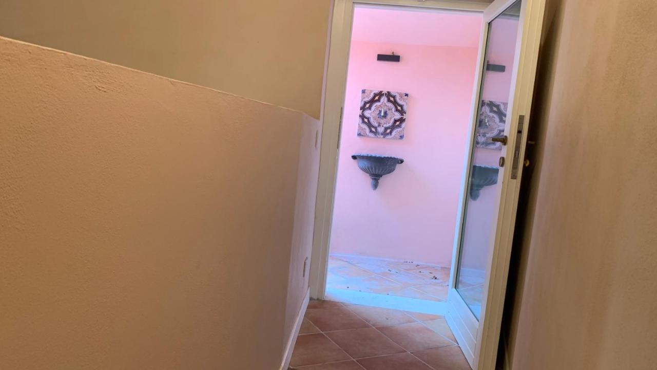 Dimora Del Leone Gaeta Bed & Breakfast Bagian luar foto