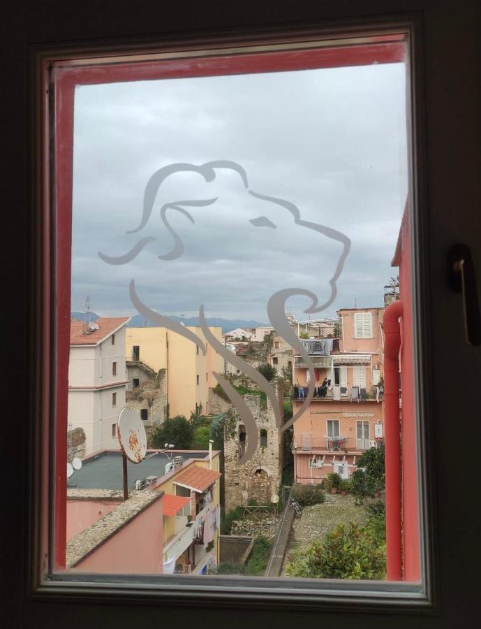 Dimora Del Leone Gaeta Bed & Breakfast Bagian luar foto