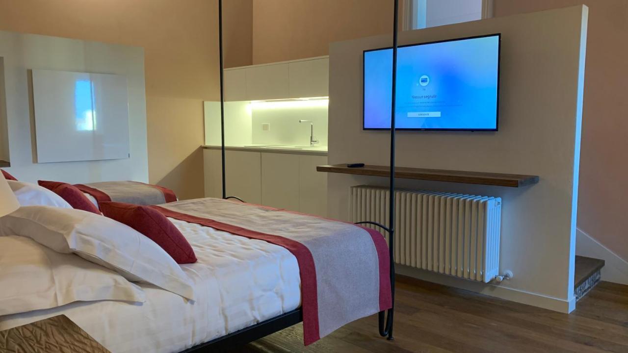 Dimora Del Leone Gaeta Bed & Breakfast Bagian luar foto