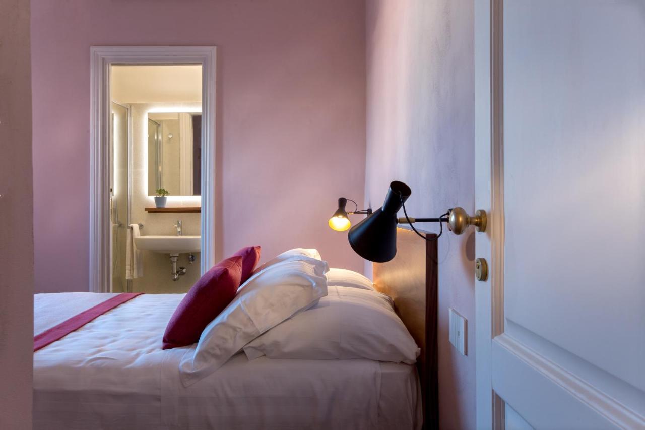 Dimora Del Leone Gaeta Bed & Breakfast Bagian luar foto