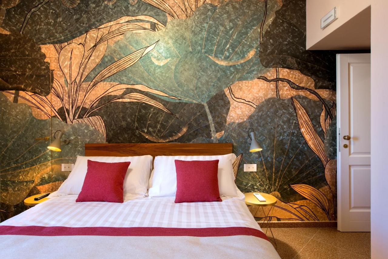 Dimora Del Leone Gaeta Bed & Breakfast Bagian luar foto