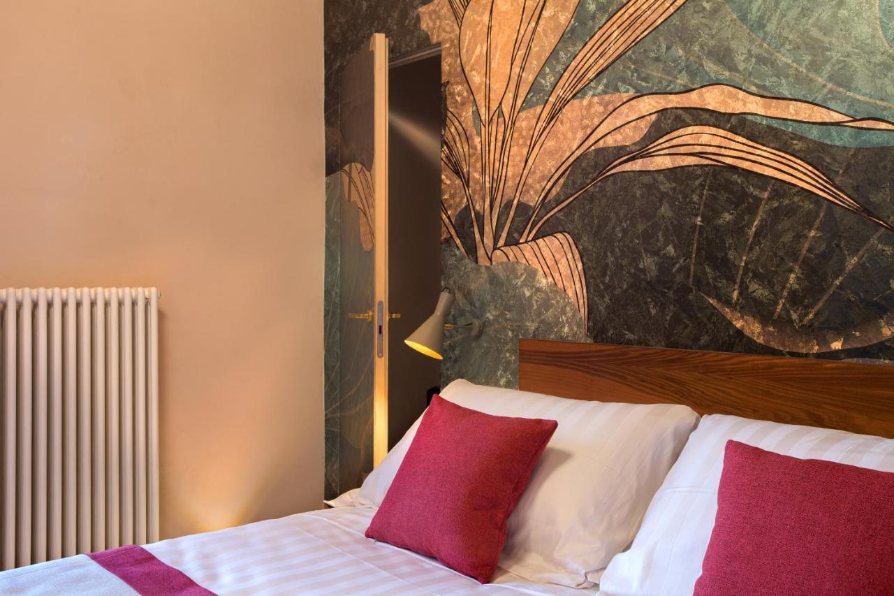 Dimora Del Leone Gaeta Bed & Breakfast Bagian luar foto